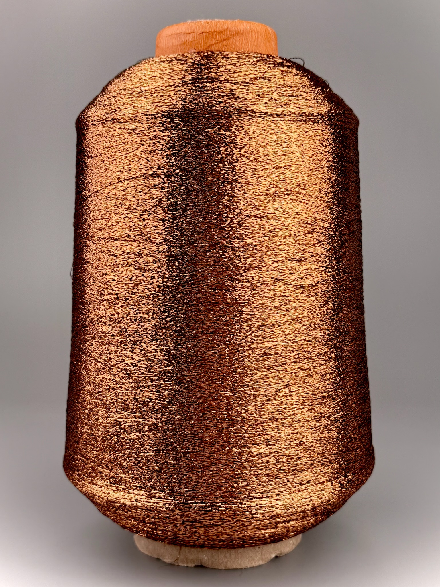 Lurexgarn 6900m/100g – Metallfaser col. Bronze foto 2